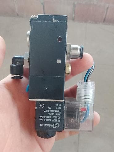 Alətlər: Maxtor 4V210-08 pnevmatik solenoid klapan - Brend: Maxtor - Model — 3