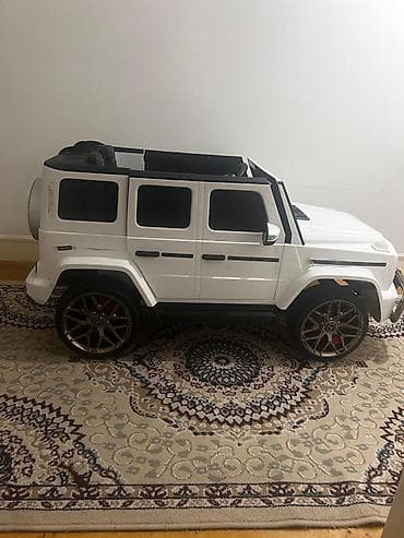 ust geyimləri: Uşaq üçün elektrikli minik maşını – Mercedes-Benz G-Class AMG stili - — 4