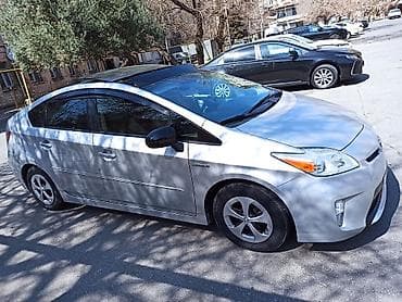 masın: Toyota Prius: 1.8 l | 2013 il Hetçbek — 8