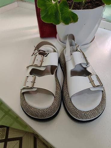 reqs paltarı: Ağ rəngli qadın sandal modeli - Üst hissə: hamar ağ material, iki — 2