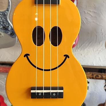 gitara cexolu: Ukulele, Yeni — 3