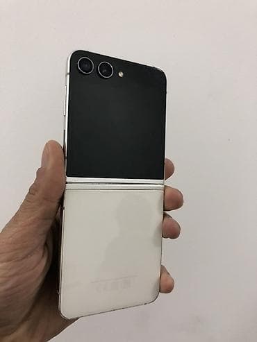 samsunq a36: Samsung Galaxy Z Flip 5, 256 GB, rəng - Ağ — 3