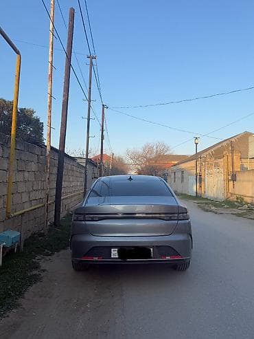 zaslonka satilir: BYD Destroyer 05: 1.5 l | 2025 il 10000 km Sedan — 2