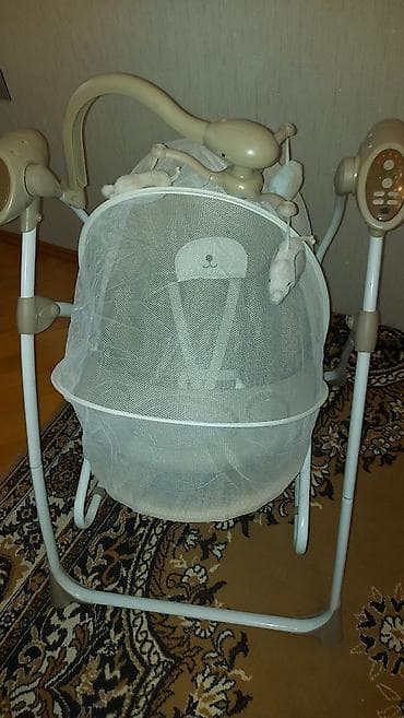 Beşiklər: Oğlan və qız üçün, İşlənmiş, Dördbucaq, Beşik, Dəstsiz, Matrassız, Yellənmə mexanizm ilə — 3