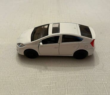 demir masin tecili satilir: Təcili Satılır…Endirim Var… Toyota Prius modelkası satılır — 2
