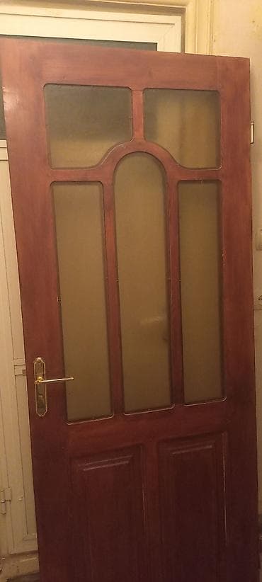 Taxta şüşəli otaq qapısı 2 eded - Material: massiv taxta