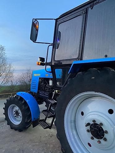 Холодильное оборудование: Belarus 892 traktor Xüsusiyyətlər: - Model: Belarus 892 (etiket — 5