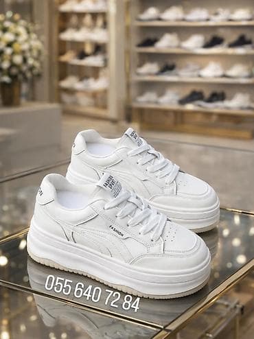 Ağ rəngdə uniseks gündəlik krosovkalar - Minimalist dizayn, ümumi ağ