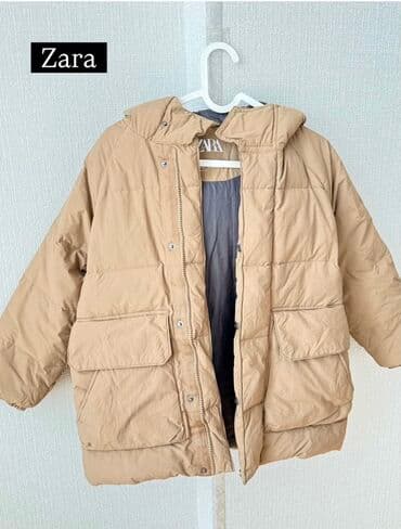 Zara brendi bej rəngli yüngül şişmə qış gödəkçəsi. - Kəsim: rahat