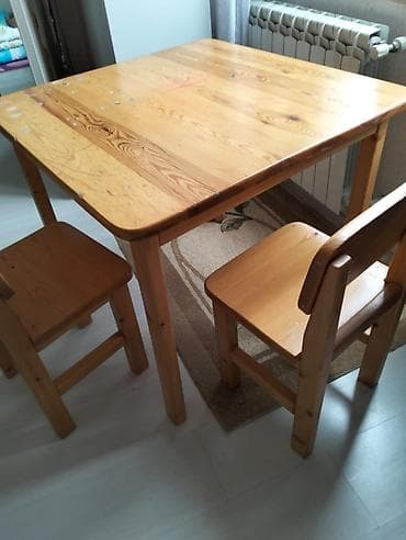 Mətbəx üçün, İşlənmiş, Açılmayan, Kvadrat masa, 4 stul