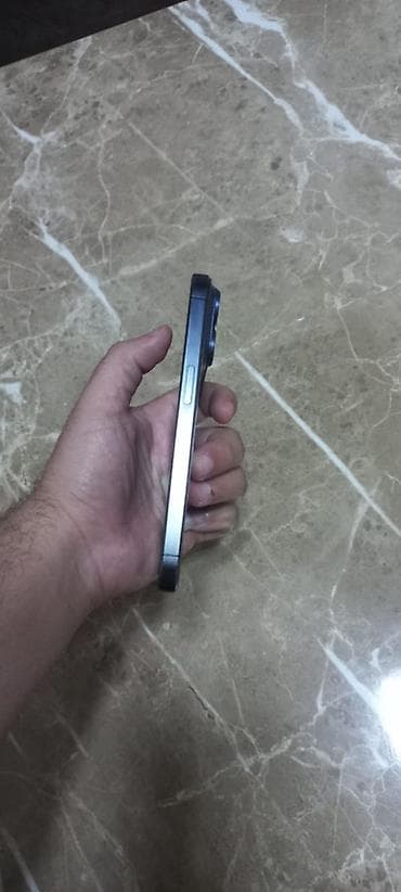 i̇pona: IPhone 15 Pro, 256 GB, Mavi, Face ID — 2