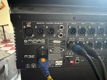 Velosiped ehtiyyat hissələri: Midas M32 rəqəmsal mikser pultu - 32 mik/line giriş, 16 x XLR çıxış — 2