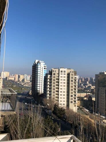 mingecevirde 3 otaqli evler: Bakı, 3 otaqlı, Köhnə tikili, 70 kv. m — 3