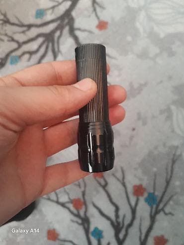 Dekorativ divar panelləri: Zəmanətsiz — 1