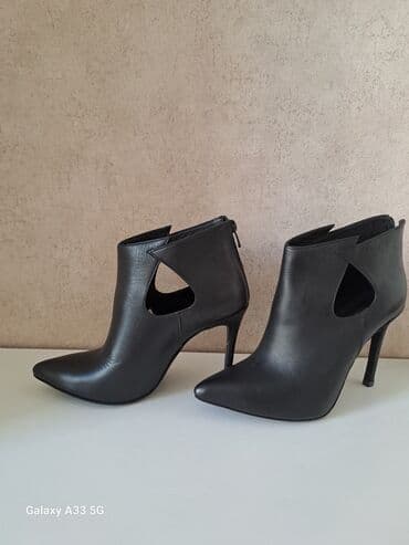 botik: 180 azn alinib, temiz deridi 38 razmer. 80 azn satilir — 1