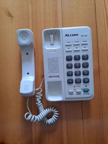ağ evdəki telefon: Telefon 10 manat — 1