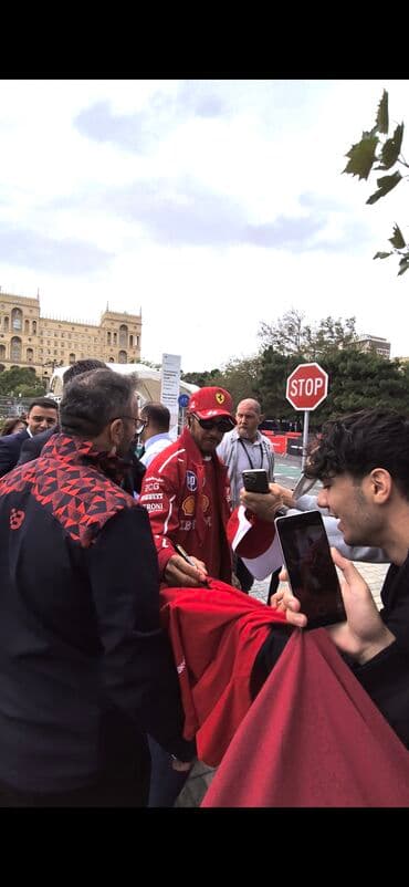 королевский боб оригинал отзывы: Salam imzalı rəsmi BCC volunteer köynəyi satılır, üzərində Lewis — 1