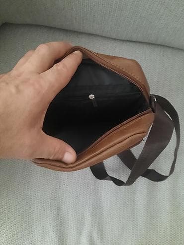 Kişi çiyin çantası – JINGPIN brendi Ölçü: 17 × 10 × 22 sm Material lalafo.az -da Kişi çiyin çantası – JINGPIN brendi Ölçü: 17 × 10 × 22 sm Material