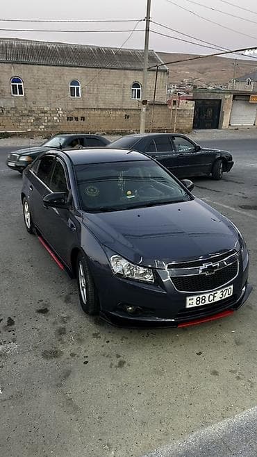 eylec diski: Chevrolet Cruze sedan - Kuzov: 4 qapılı sedan, tünd mavi rəng - — 2