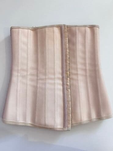 Korset. Bu bej rəngli qadın bel korseti pambıq astarlı və lateks