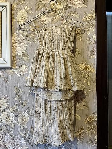 dəst qadın geyimləri: Qadın geyim dəsti – 4 məhsul 1) Qırmızı kombinezon - Qısaqollu — 2