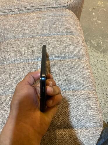 note 14 pro: Xiaomi Redmi smartfon - Arxa paneldə “Redmi” loqolu, düz kənarlı qara — 1