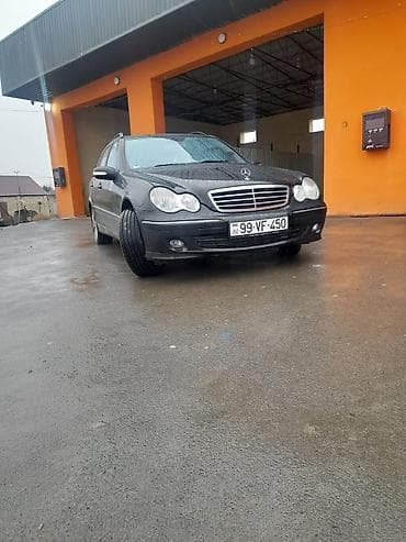 Транспорт: Mercedes-Benz C‑Class sedan - Kuzov: qara rəngli sedan, klassik — 5