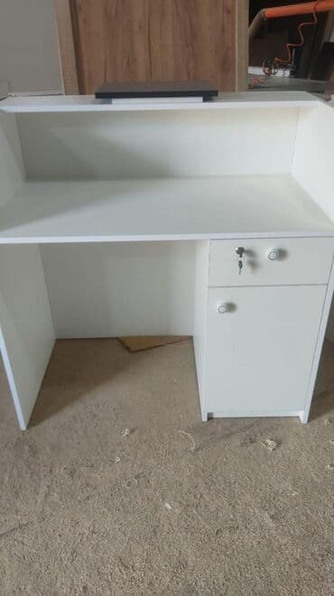 Resepsiyon/qarşılama masaları - Dizayn: Müasir düzbucaqlı forma, ön — 2