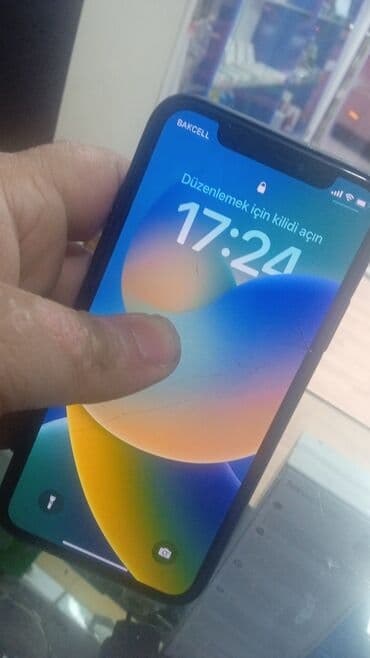 Mobil telefonlarin alisi 1.kreditden baqlanmis 2.qeydiyatsiz