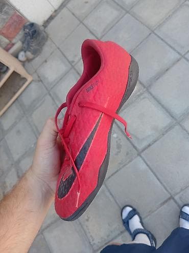 krosofka: Nike futbol ayaqqabısı – qapalı meydança/halı sahə üçün - Model: Nike — 1
