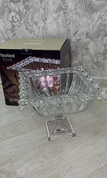 Karaca yenidir - Material: yüksək keyfiyyətli kristal şüşə - Forma