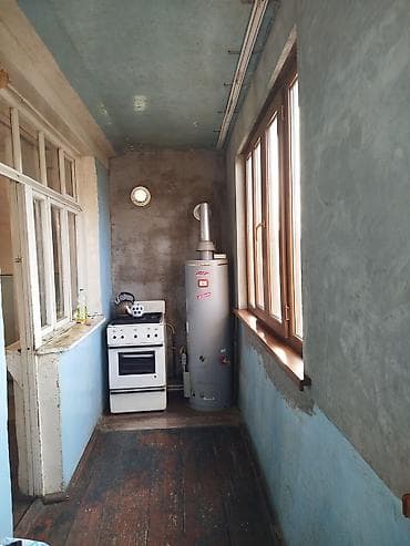 binədə ev: Mənzil satılır. Bina leninqrad proyekti di. Mənzil təmirsiz di, ancaq — 6