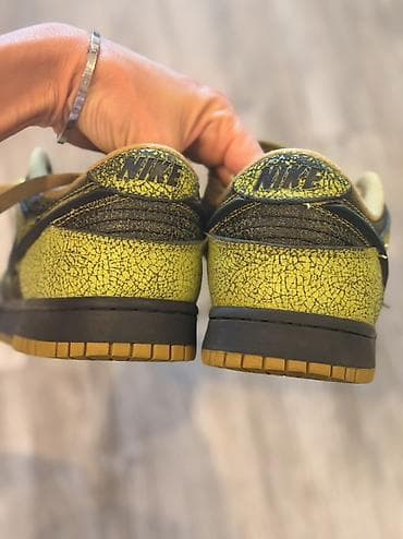 Nike Dunk Low “Skull” temalı sneaker - Model: Nike Dunk Low - Dizayn — 4