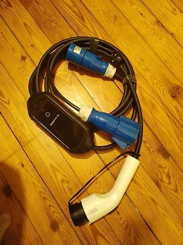 Aksesuarlar və tüninq: EV şarj kabeli və daşınan şarj cihazı (portable EV charger) Çin — 1
