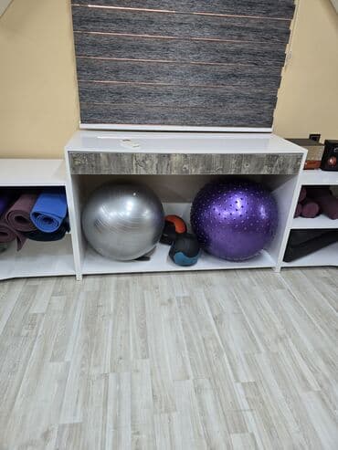 trenajor satisi: Pilates studiasi uçun pilates avadanliqlari sarilir. Tecili — 5