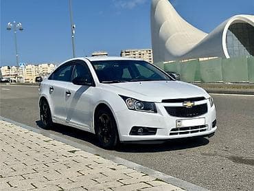 mini cooper 2009: Chevrolet Cruze: 1.4 l | 2012 il 239000 km Sedan — 2