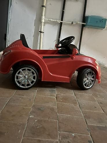 deri plas: Uşaq üçün elektrikli minik maşını – qırmızı rəng Xüsusiyyətlər: - 1 — 5