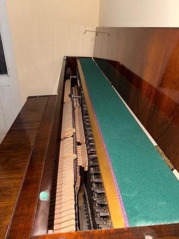 nilufer konsert: Pianina satılır. Qiymət 150 azn — 4