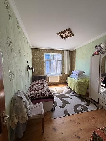heyet evleri: Ramana qəs. 5 otaqlı, 105 kv. m, Orta təmir — 10
