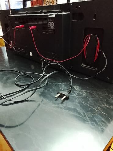 muzikalni sentr: Köhnə tip “boombox” musiqi mərkəzi – radio + iki kaset maqnitofonu + — 9