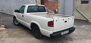 16 lıq disklər: Chevrolet S-10 pikap - Korpus: 2 qapılı, tək kabin - Rəng: ağ - — 4