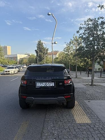 tra: Land Rover Range Rover Evoque: 2 l | 2015 il 174000 km Ofrouder/SUV — 7