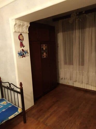 9 ci mikrorayon satilan evler: Bakı, 3 otaqlı, Köhnə tikili, 76 kv. m — 14