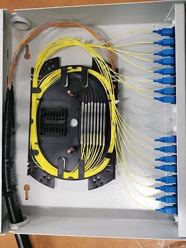 evlere paketleme işi: Xidmət: Fiber-optik kabel çəkilişi, birləşdirmə (fusion splice) və — 3