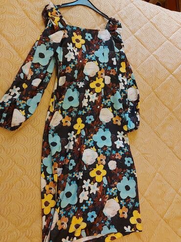 сони на прокат: Коктейльное платье, Миди, Asos, M — 2