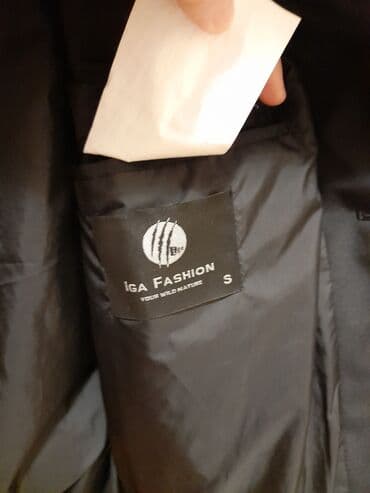 Oğlan üçün kurtka. Az istifadə olunub. Made in Türkey. Cırığı, söküyü