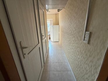 şəkidə ev: 4 otaqlı mənzil kirayə verilir orta blok orta mərtəbədə — 7