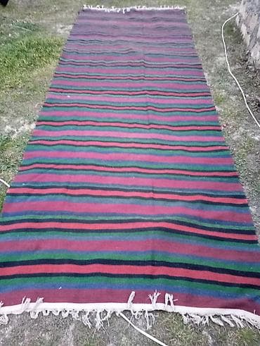 Zolaqlı əl toxuması kilim - Klassik üfüqi zolaqlı dizayn: tünd yaşıl