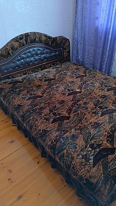 matras islenmis: İşlənmiş, İkinəfərlik çarpayı, Matrassız, Siyirməsiz — 1