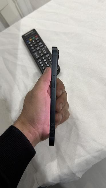 2 ci əl iphone 13: IPhone 13, Midnight — 4